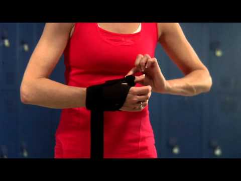 Mueller Adjust-To-Fit Thumb Stabilizer 6237 Video