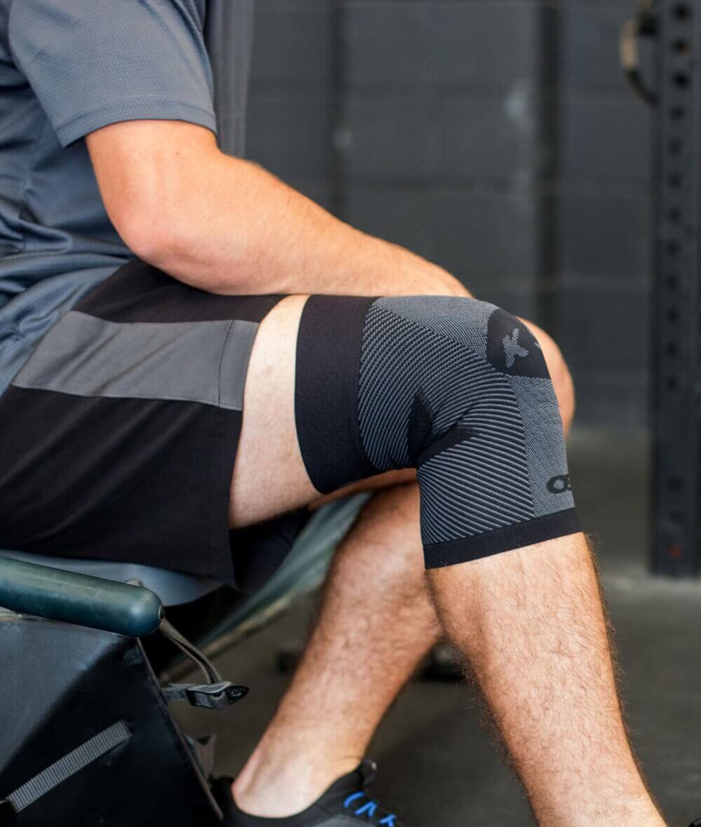 os1st black compression knee sleeve